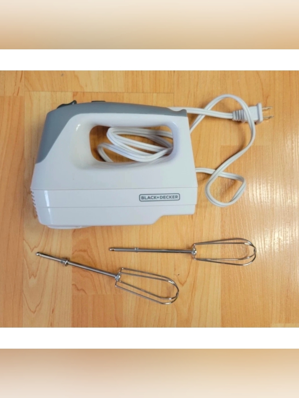 BLACK+DECKER 5-speed hand mixer